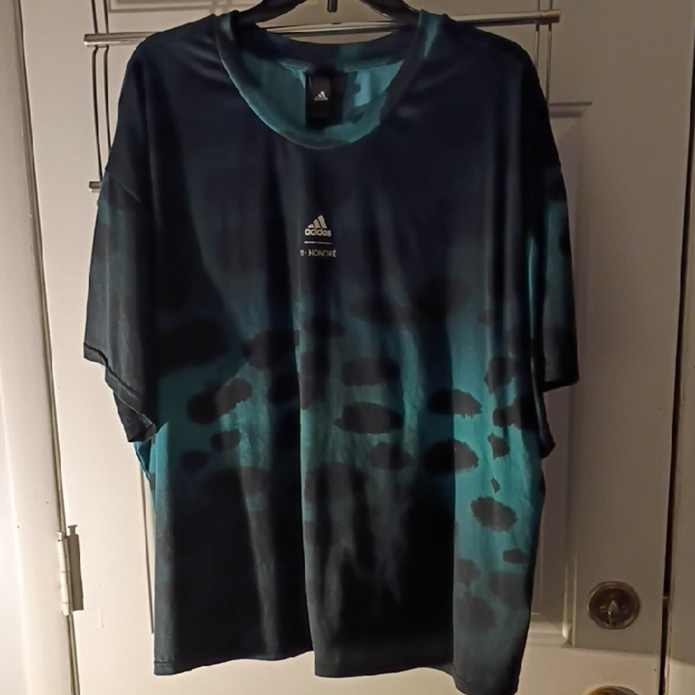 Adidas Women's Black and Teal Short Sleeve Tee With Back Slit "Honore"